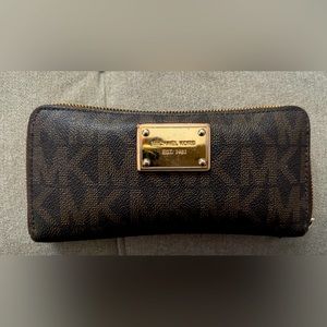 Michael Kors wallet